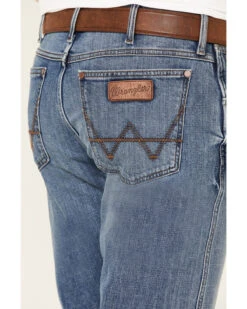 Wrangler Retro Men's Linville Light Stretch Slim Straight Jeans - Long -Western Cowboy Supplies 2000331418 400 P4