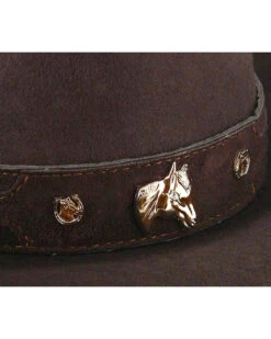 Western Cowboy Supplies -Western Cowboy Supplies 282N15 47 D1